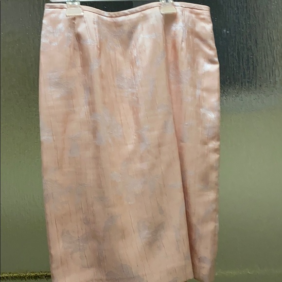 🌸 Floral Kasper Suit 🌸 - Picture 5 of 7